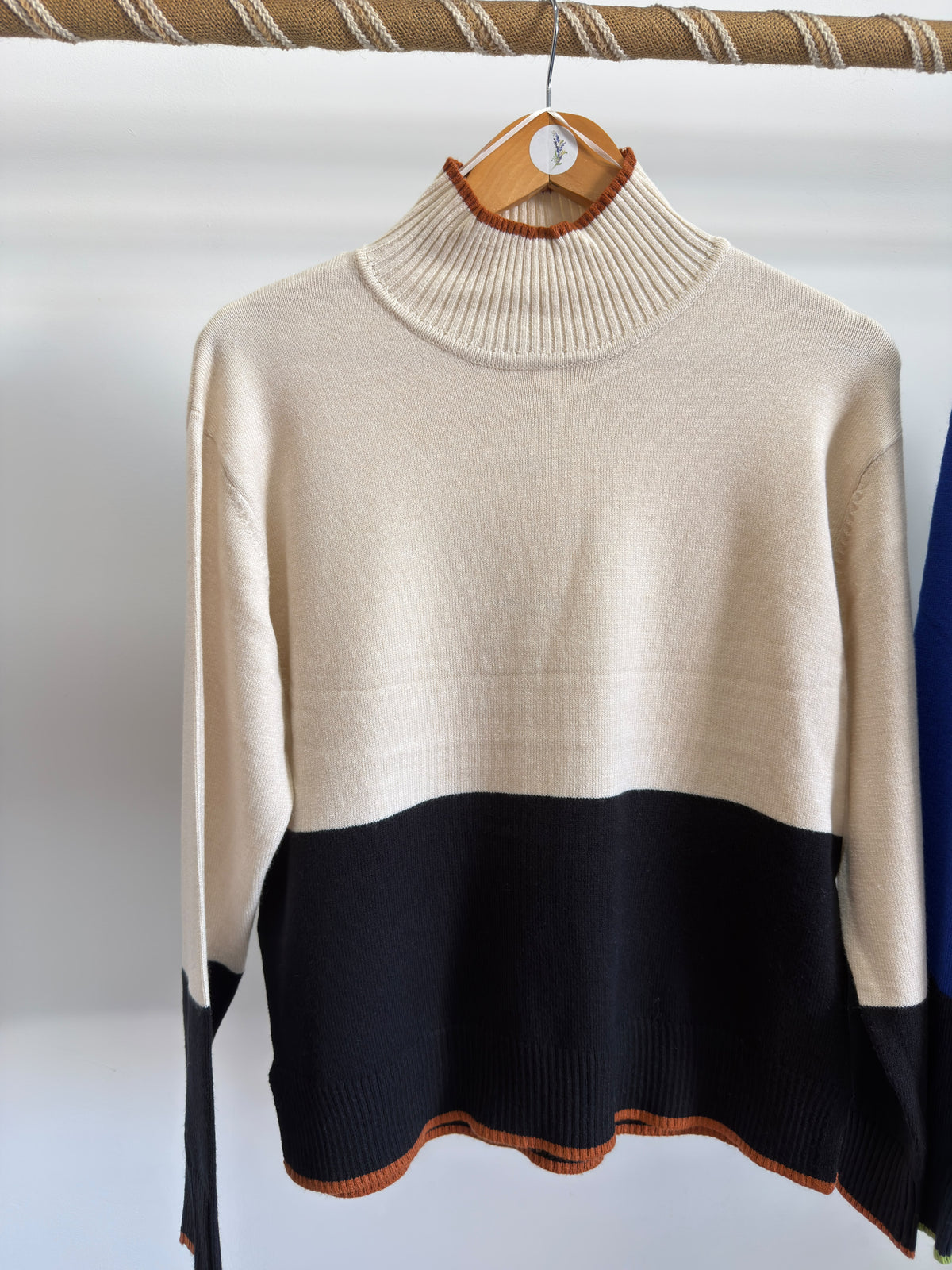 Camisola de gola perkins bicolor Surkana
