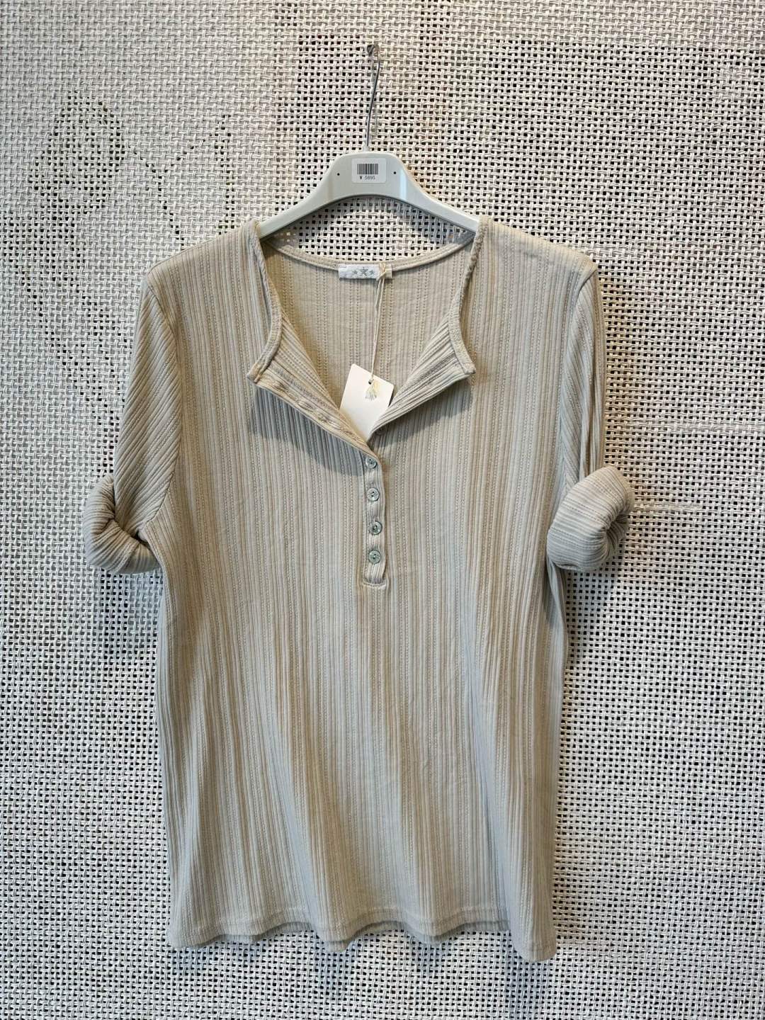 Blusa com botões