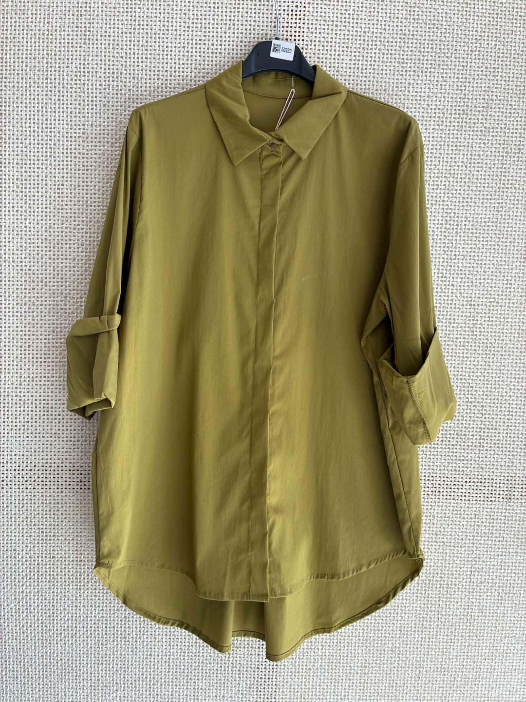 Camisa lisa básica