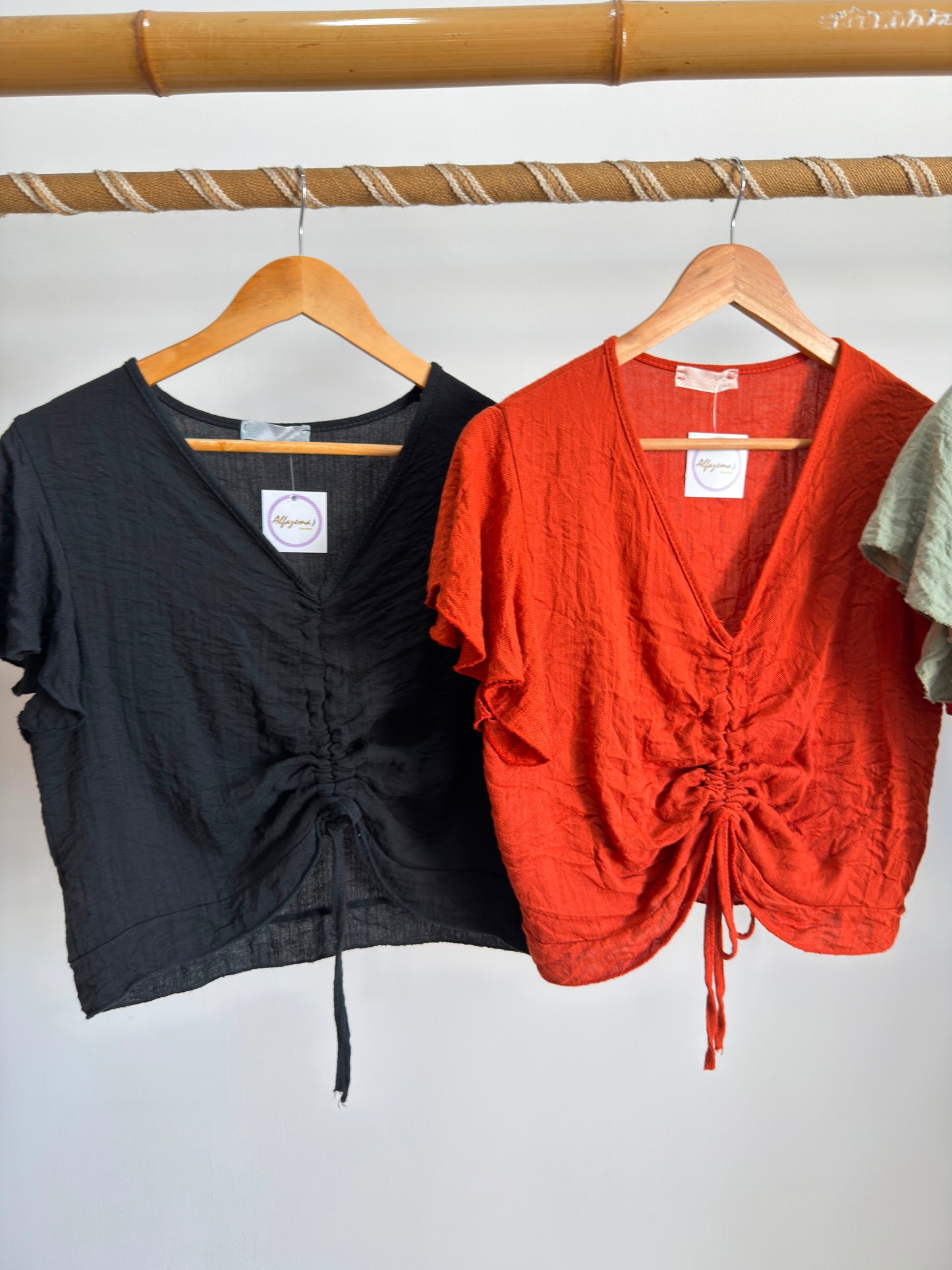 Blusa com atilho
