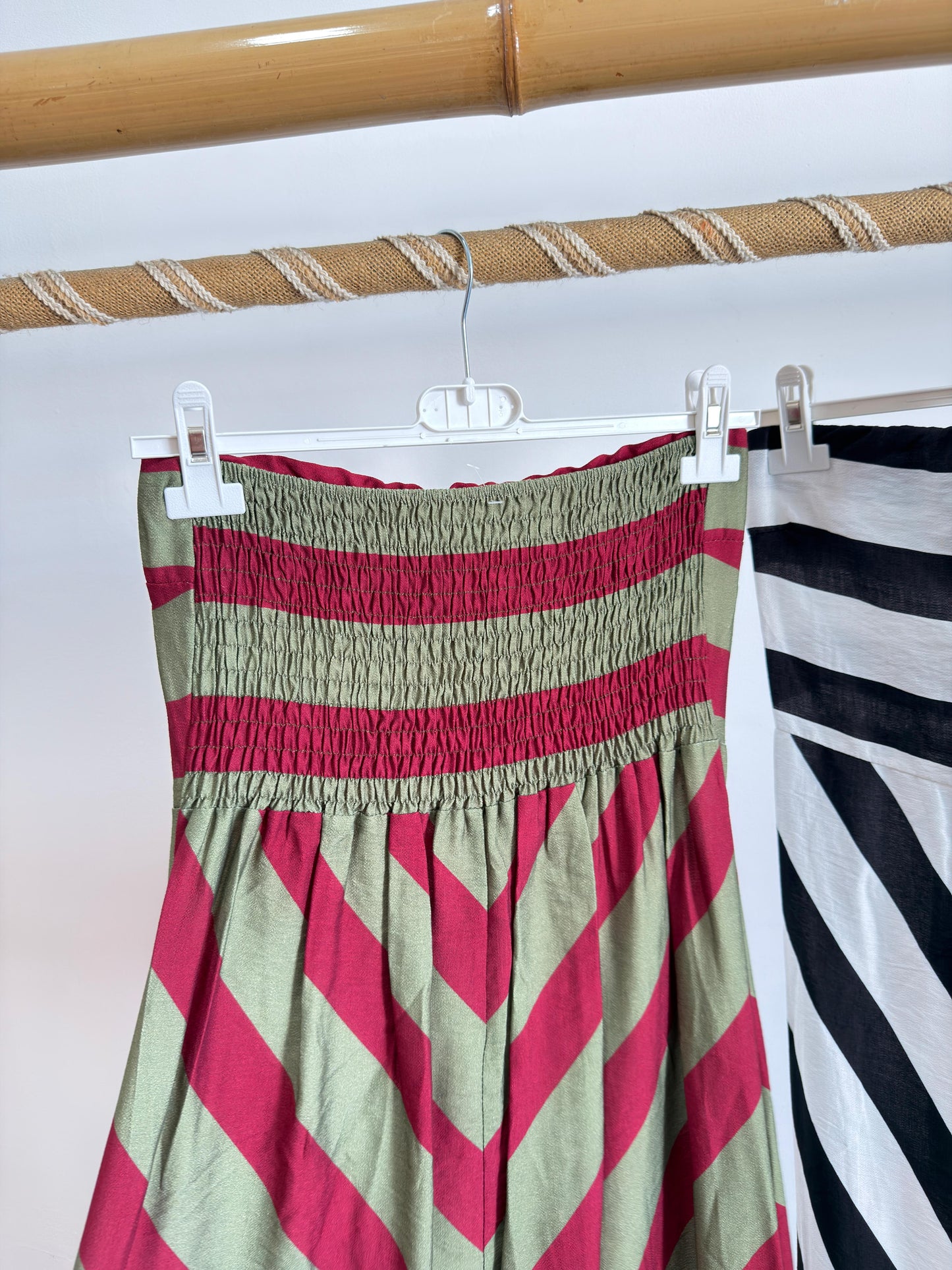 Vestido sem alças Fufi