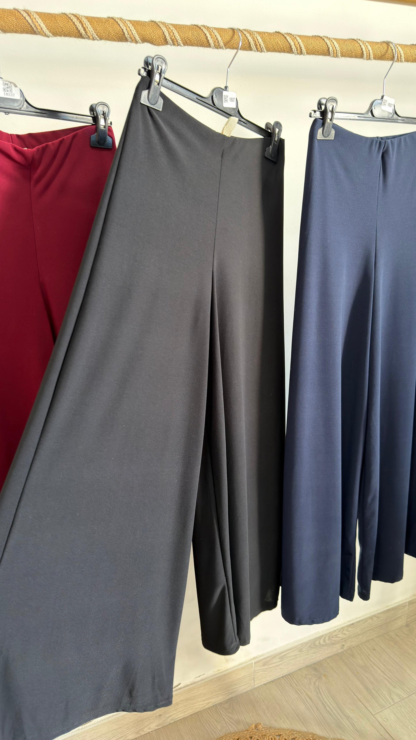 Pantalones anchos