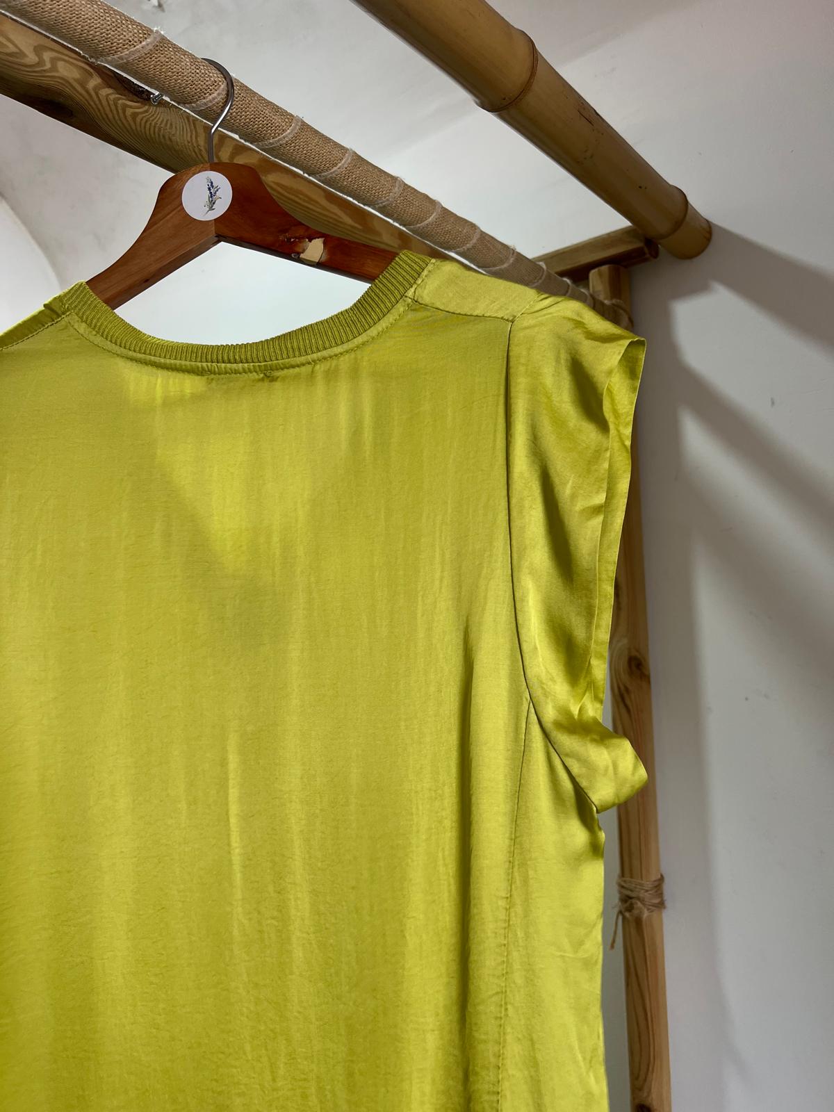 Blusa decote v