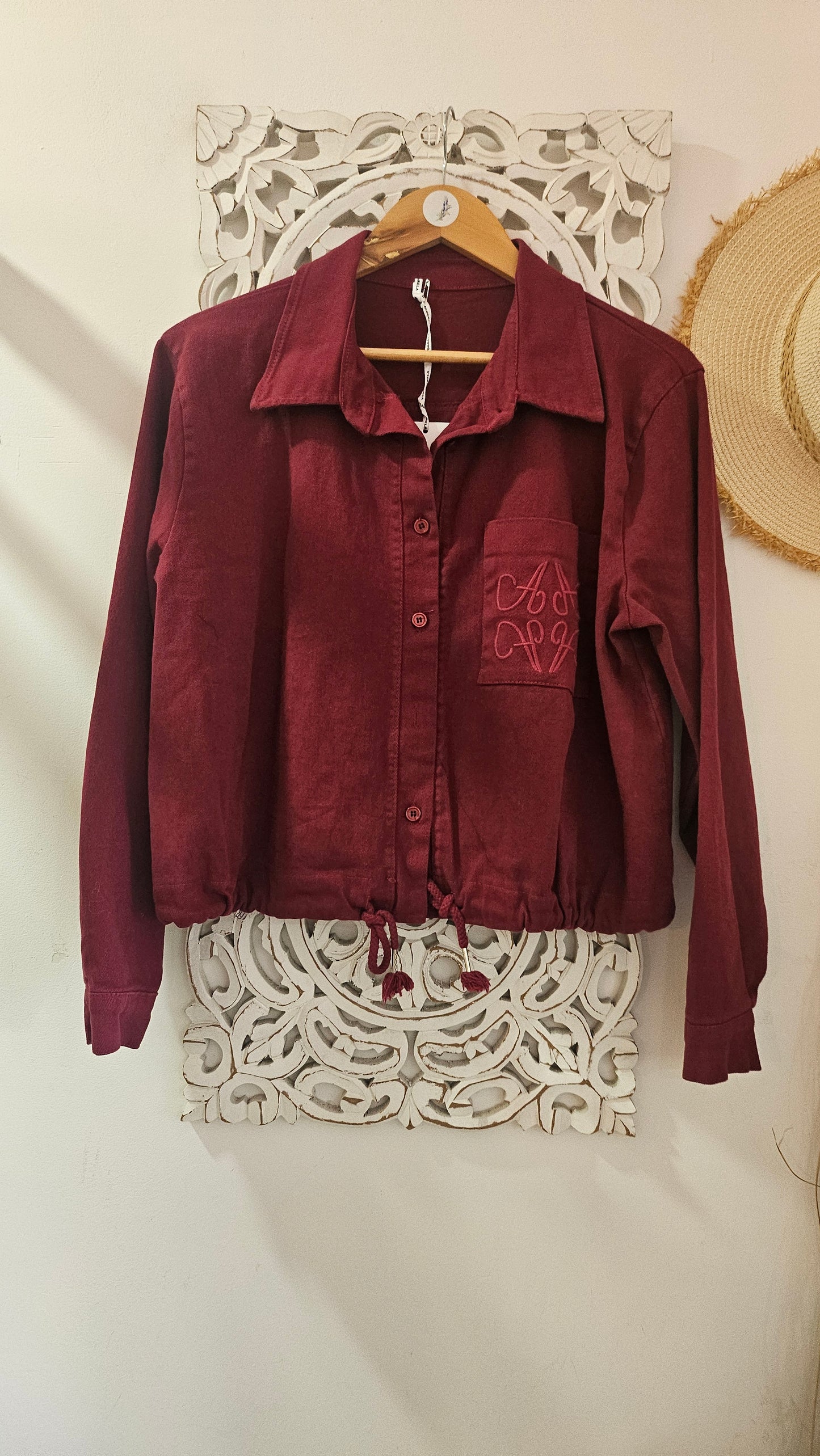 Blusão bolso bordado