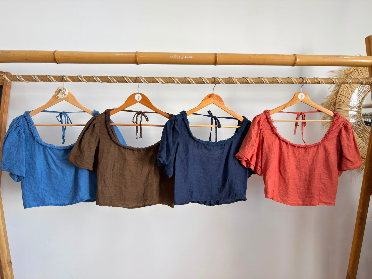 Blusa decote desfiado