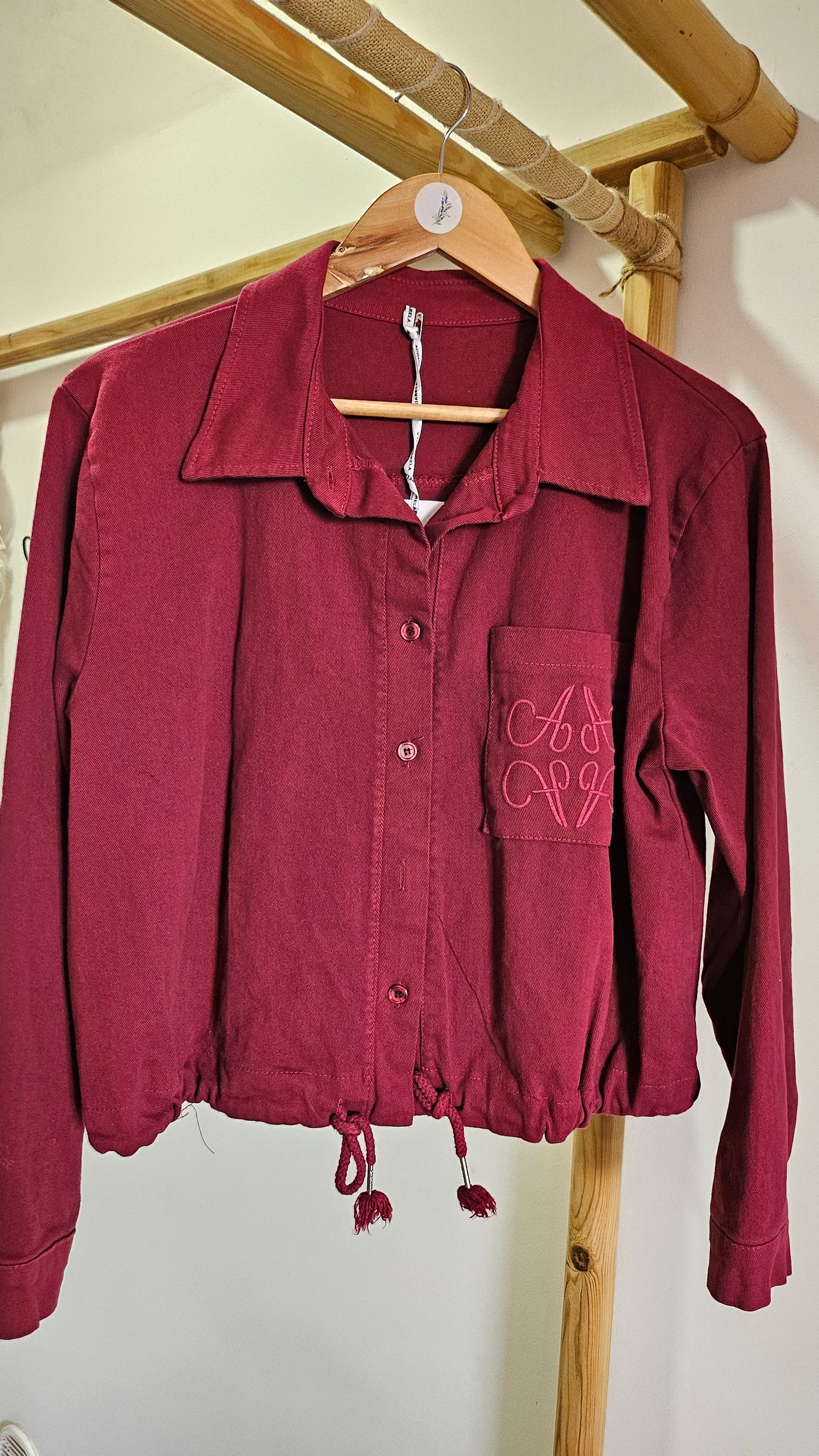 Blusão bolso bordado
