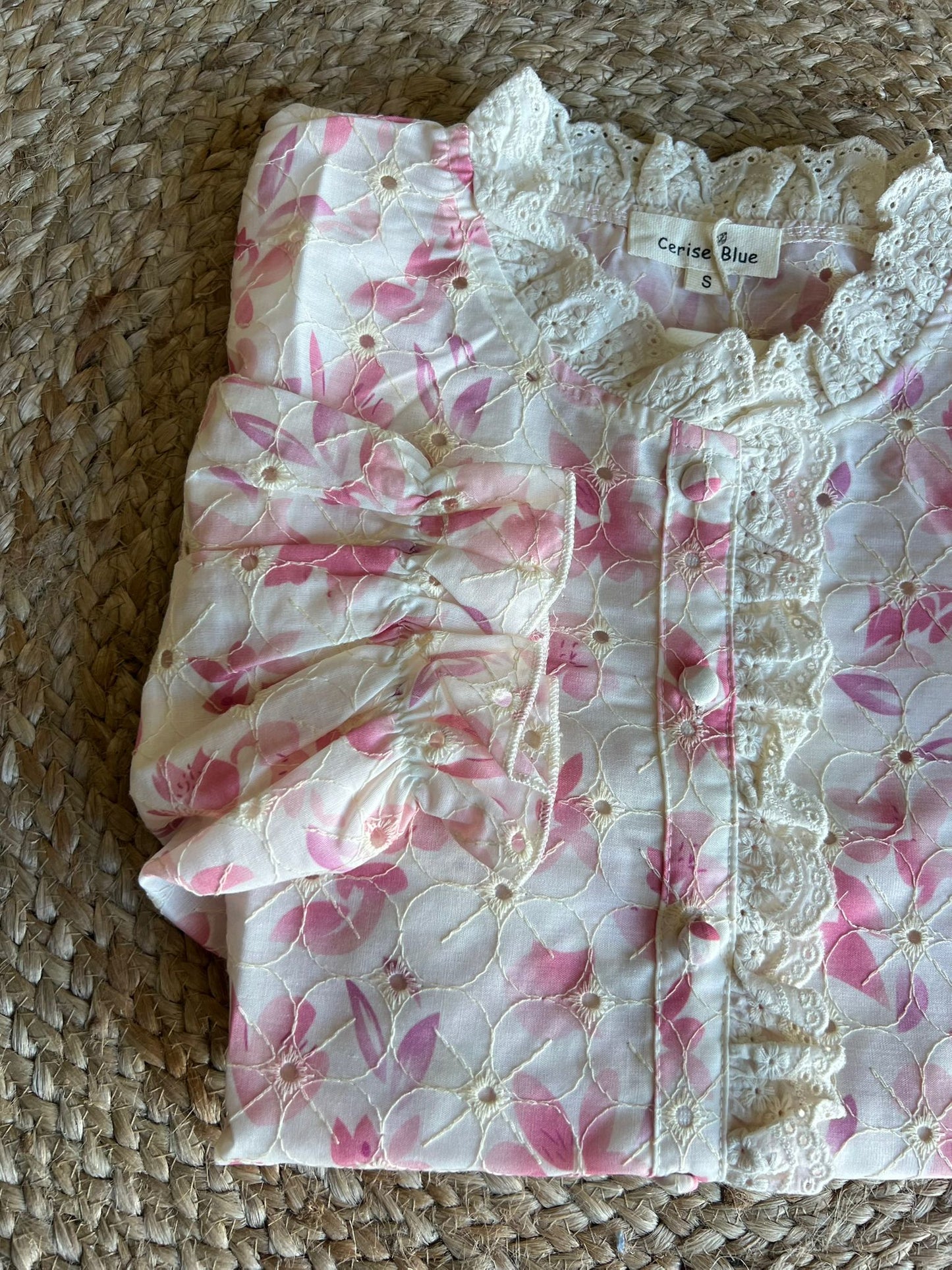 Camisa bordada