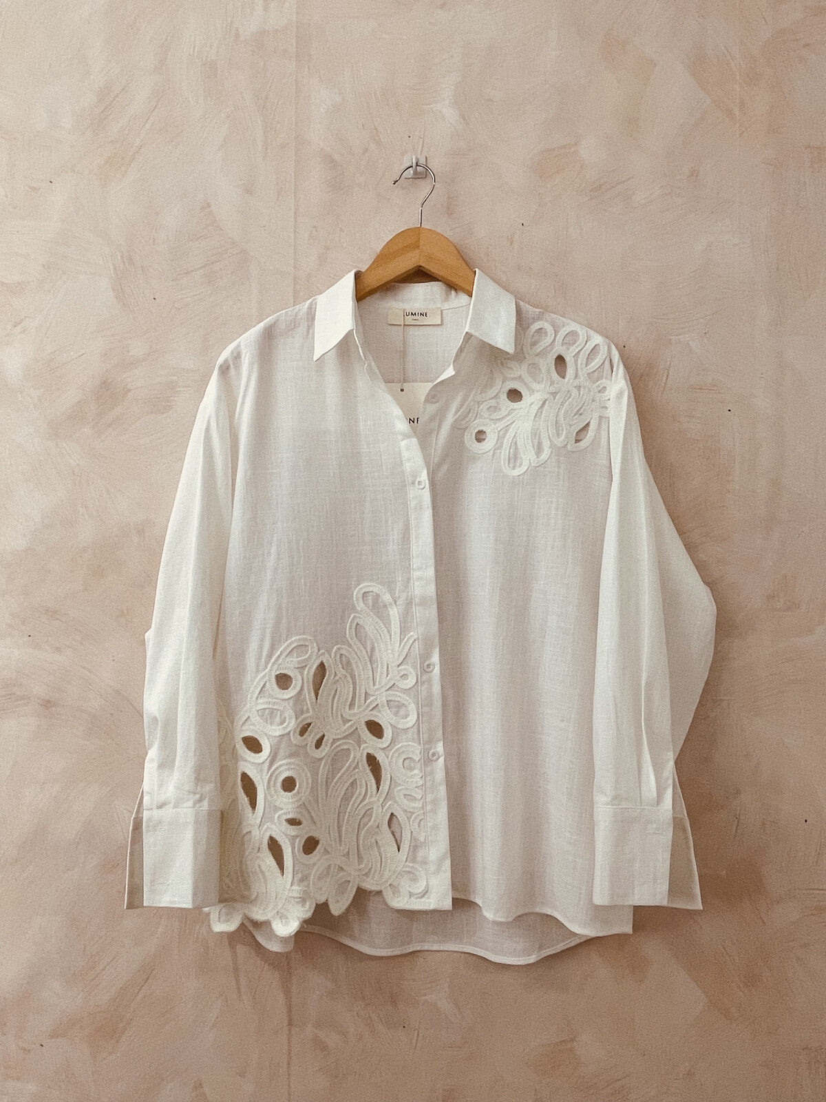 Camisa bordada