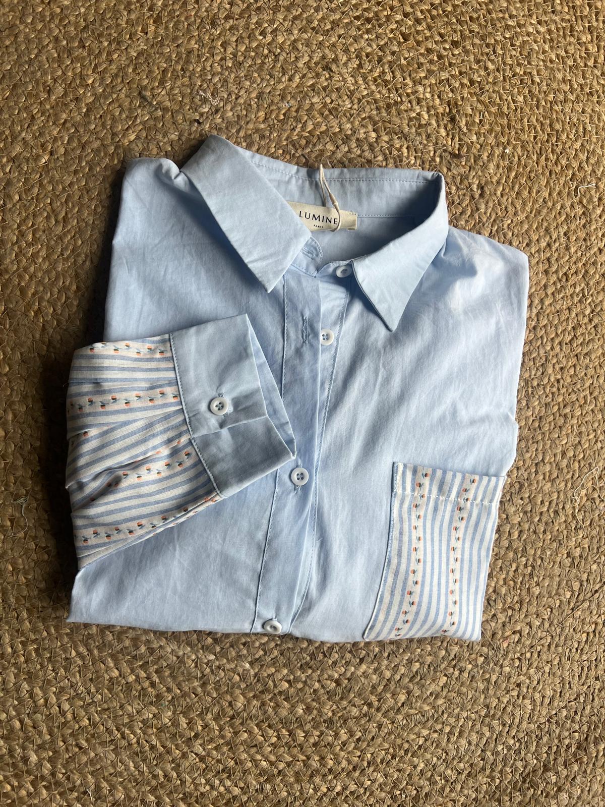 Camisa com bolso