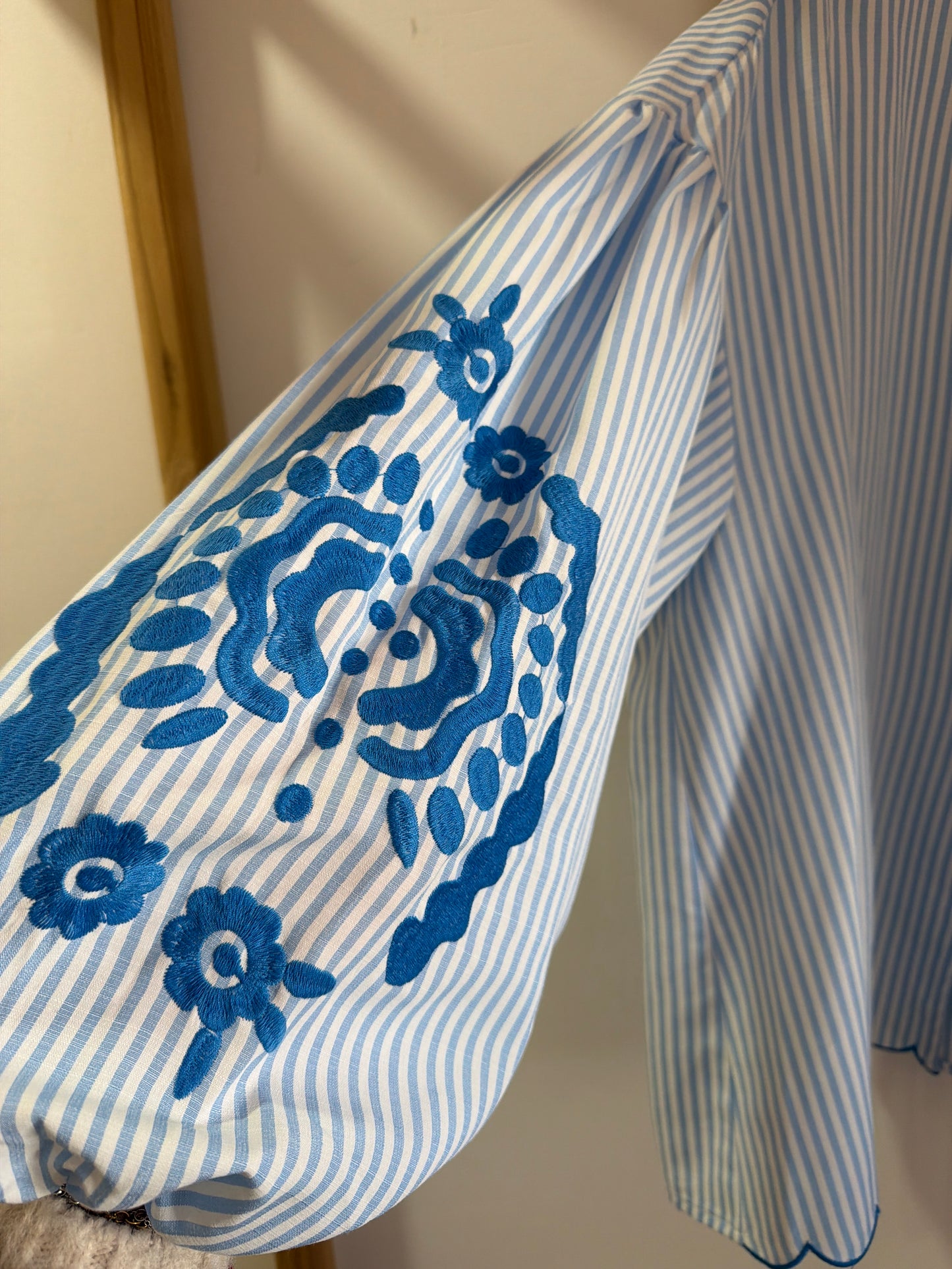 Camisa com laço