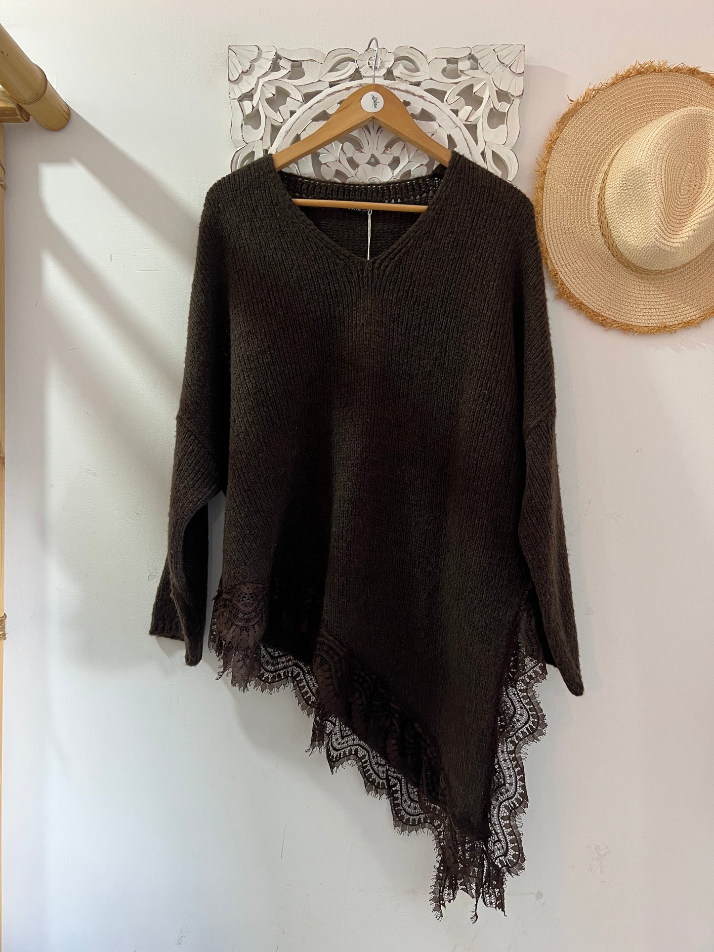 Malha assimétrica com renda