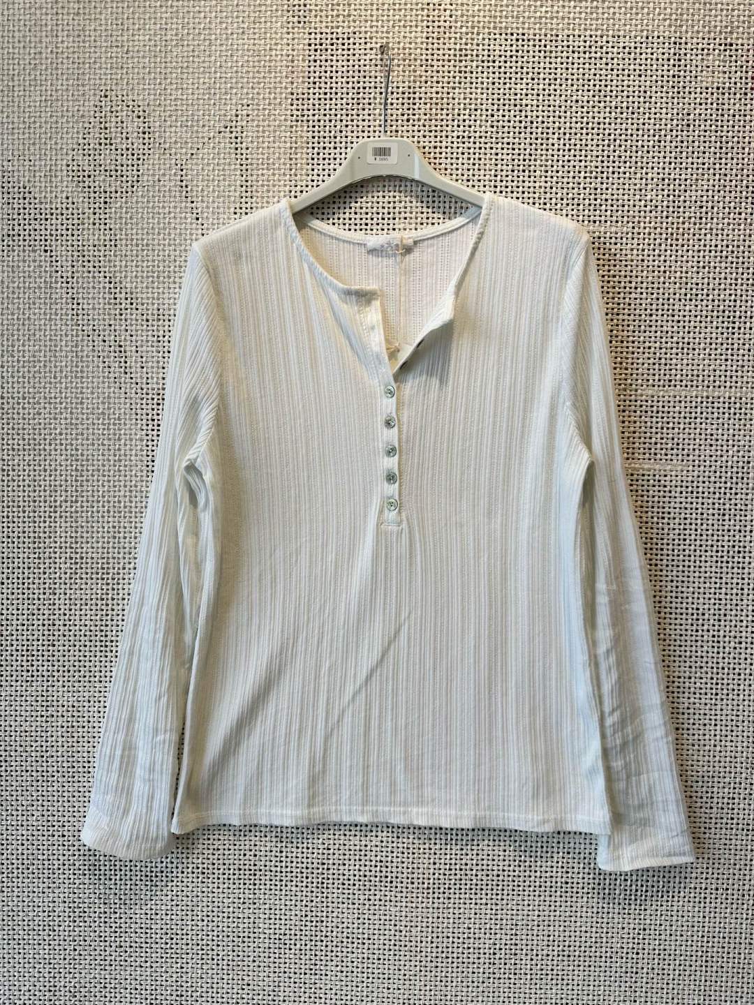 Blusa com botões