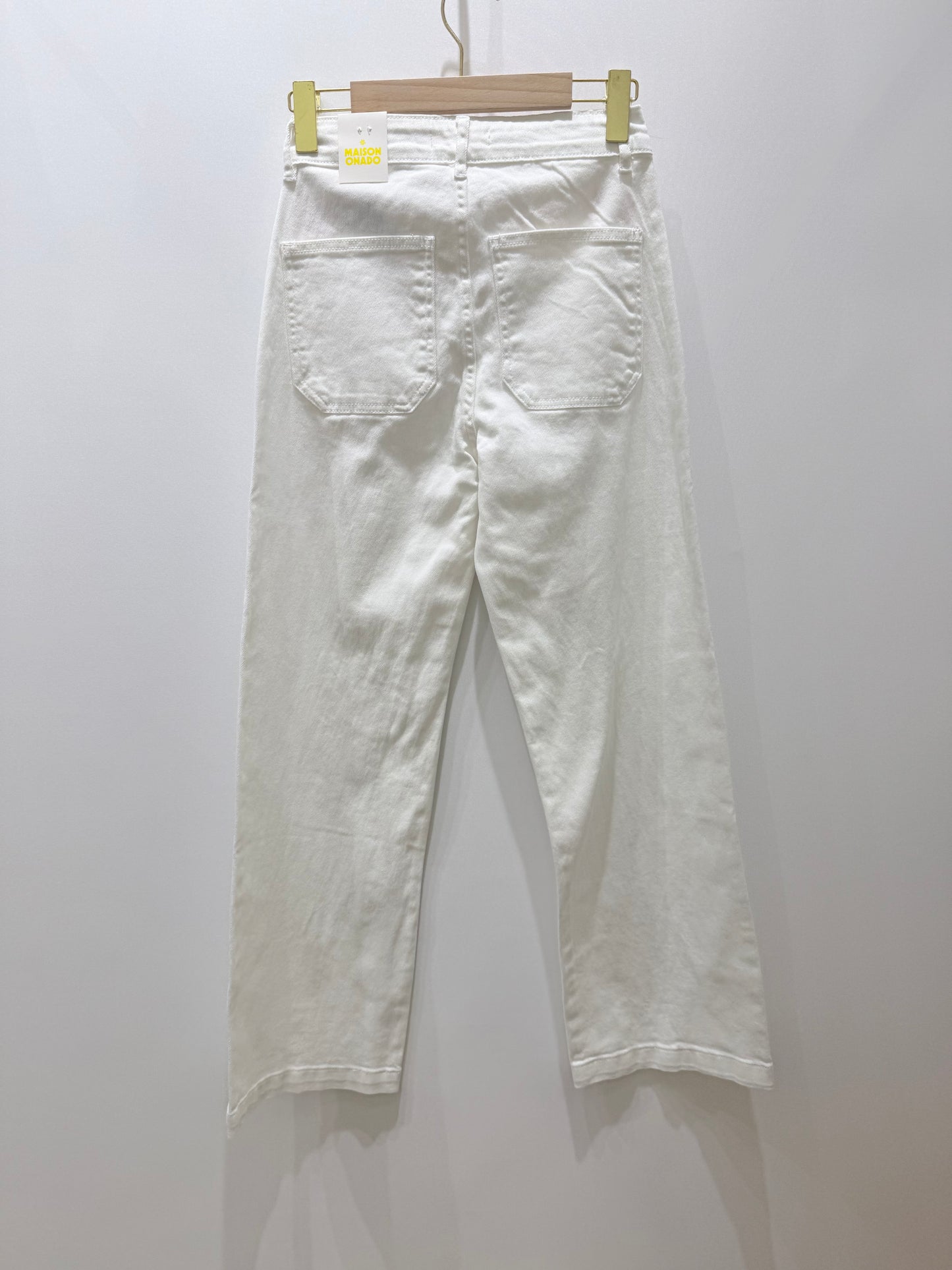 Calças bolso bordado