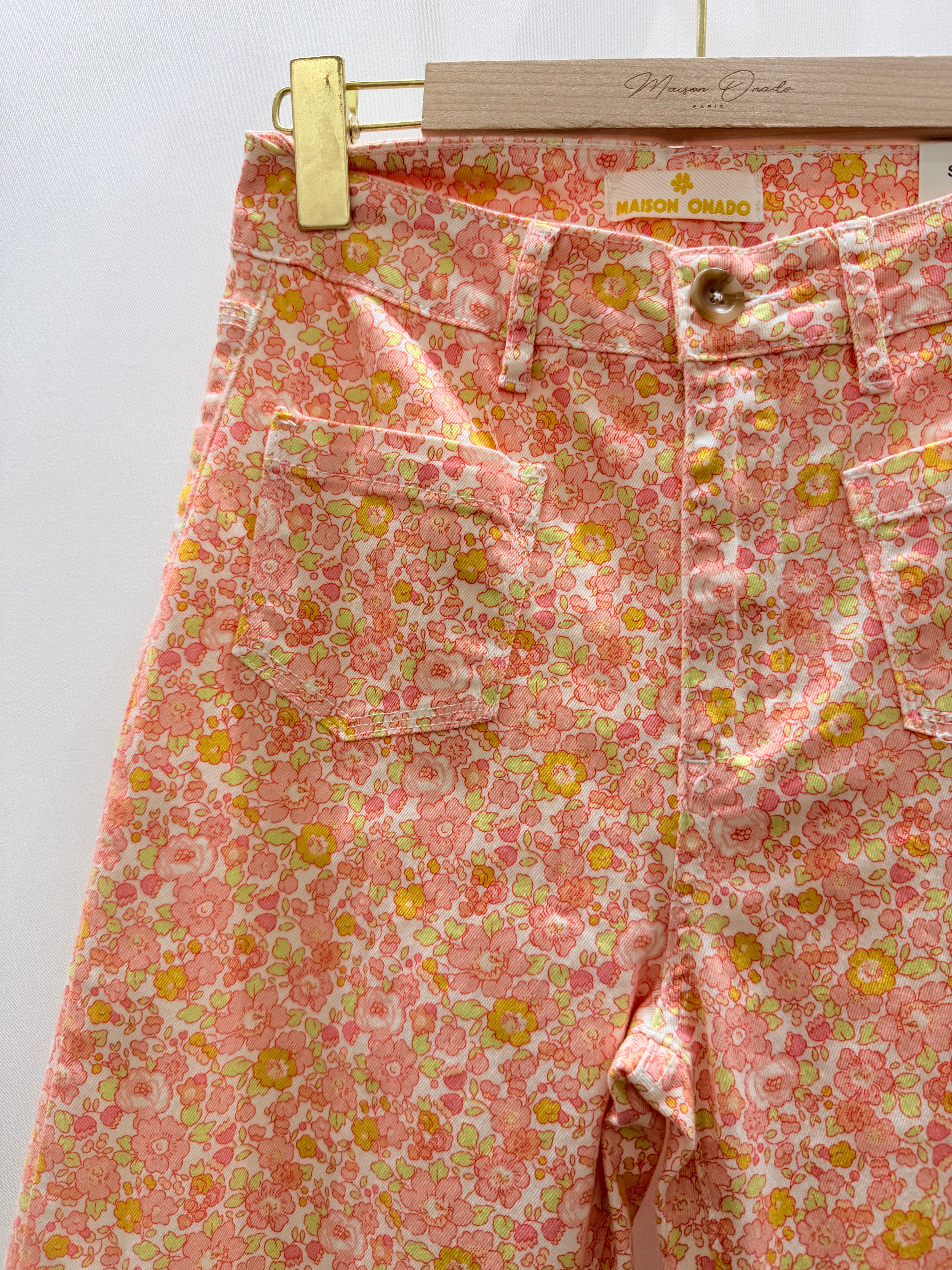 Calças padrão flor