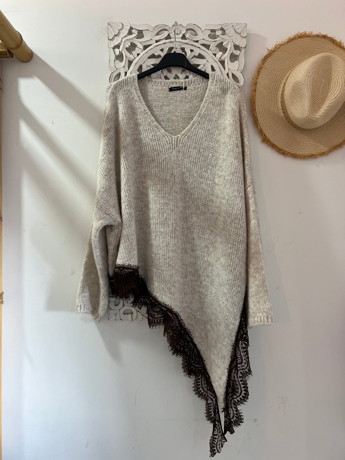 Malha assimétrica com renda