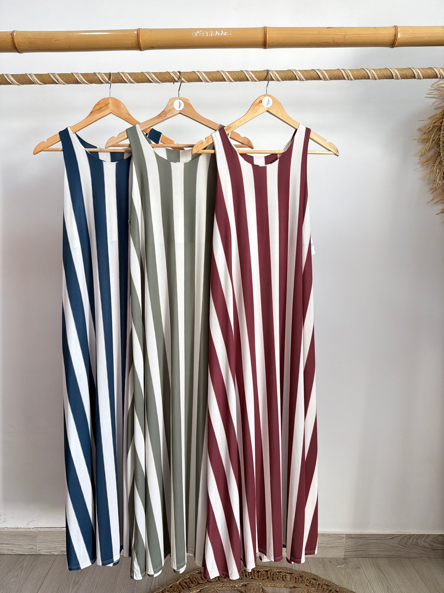 Vestido de rayas de punto frío