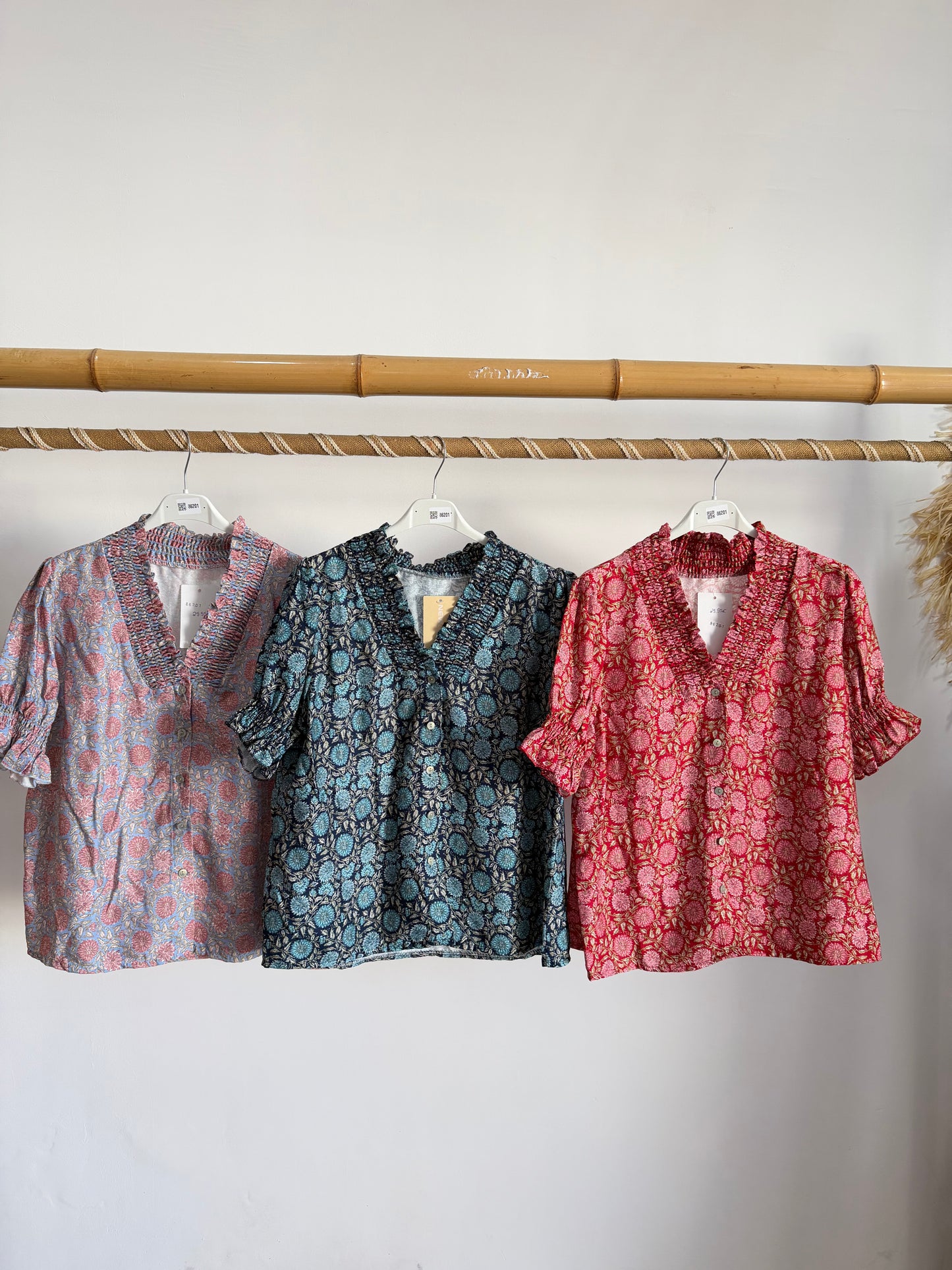 Blusa florida