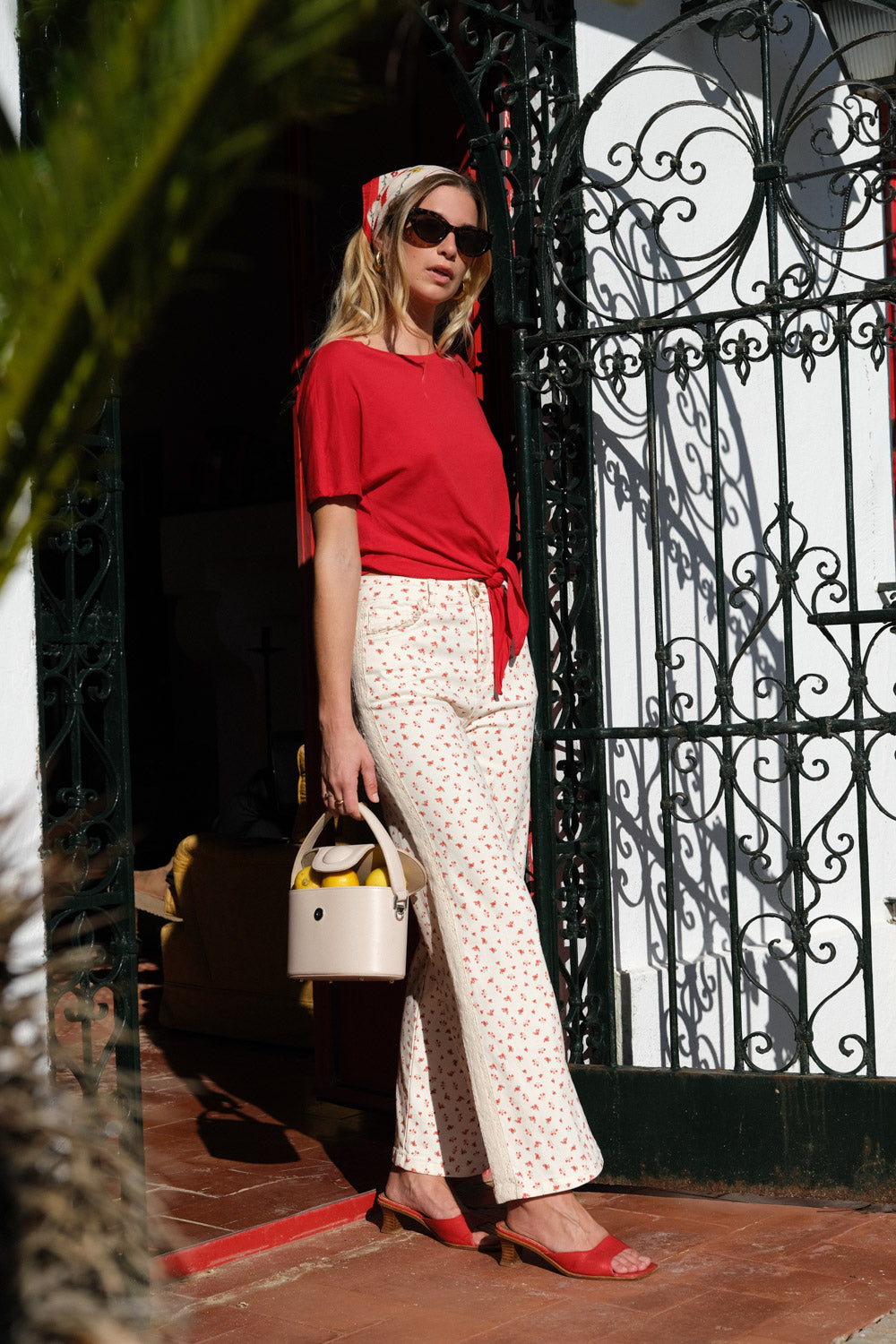 Calças padrão flor