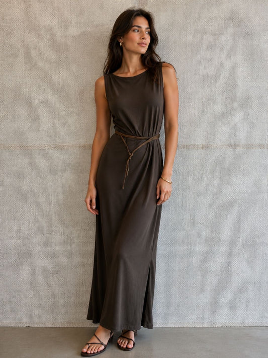 Vestido com cinto