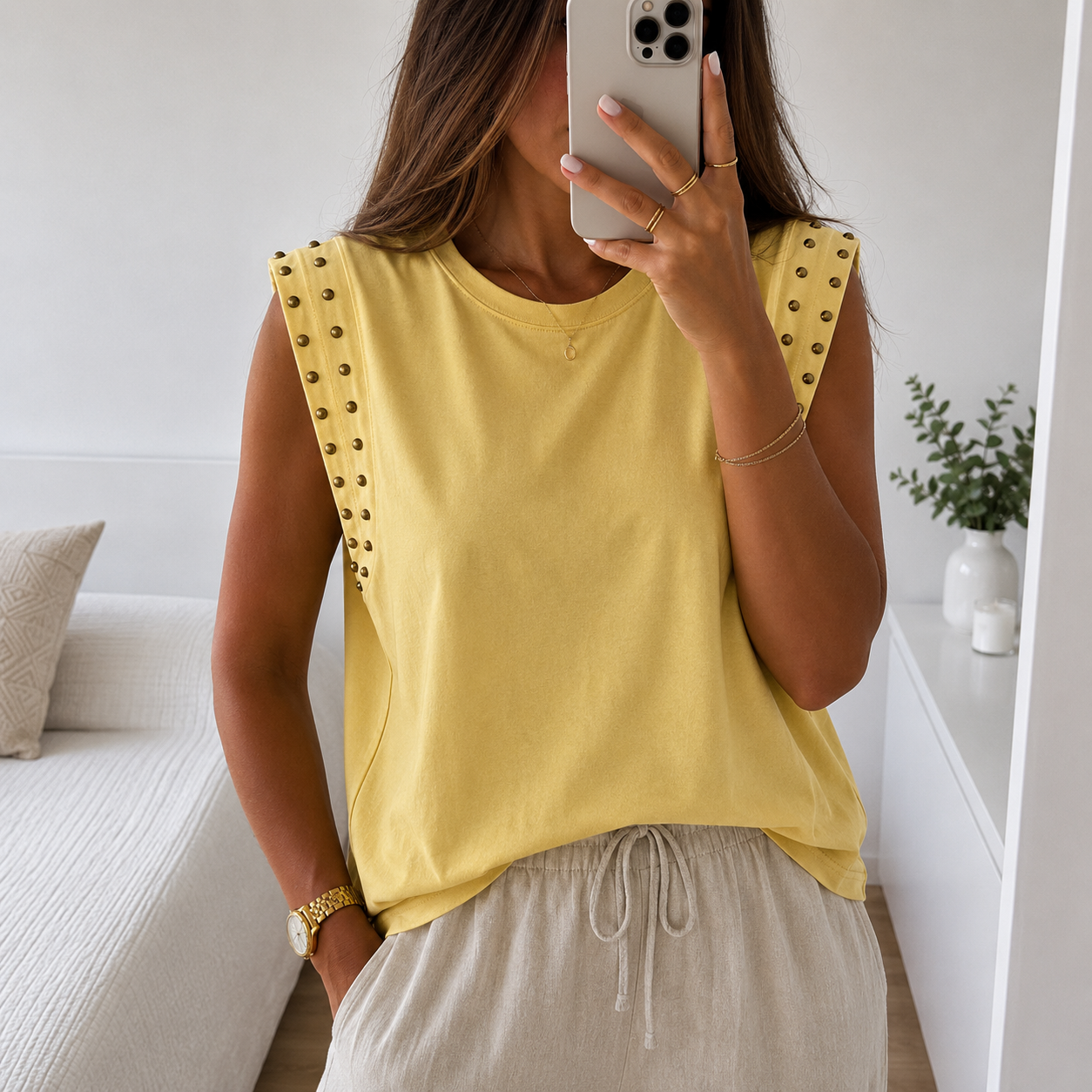 Blusa com tachas