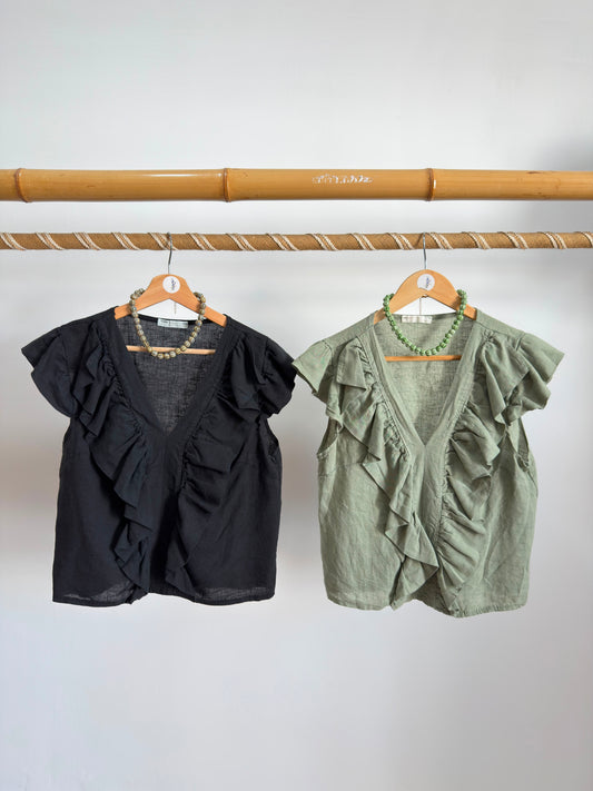 Blusa de linho com folho