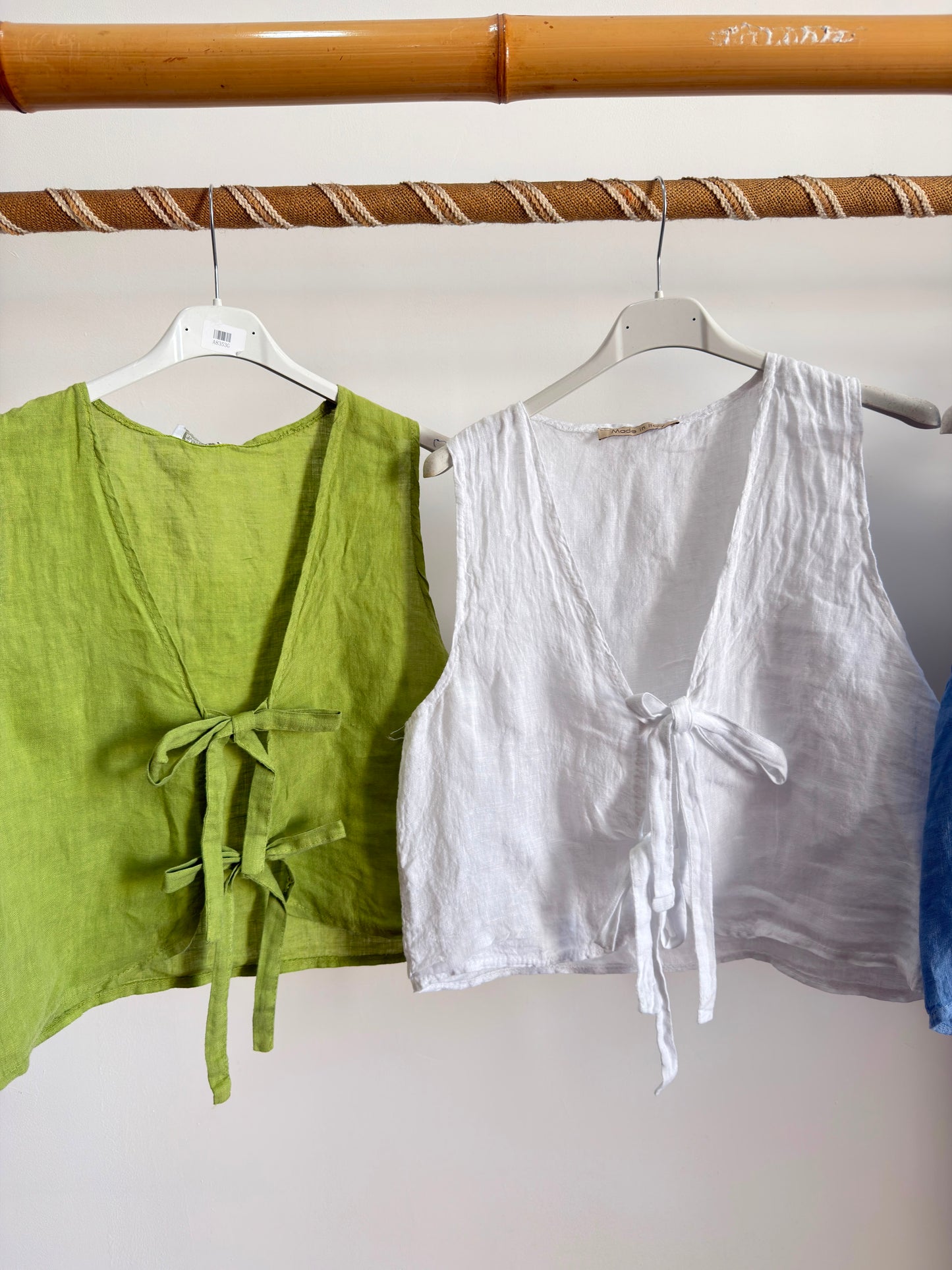 Blusa atilhos