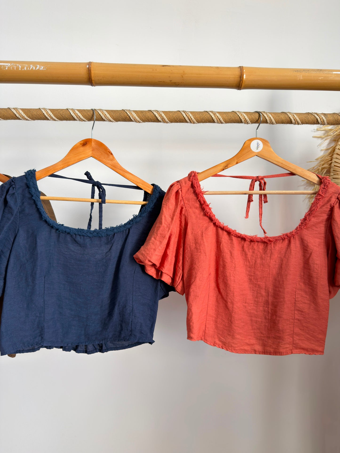 Blusa decote desfiado
