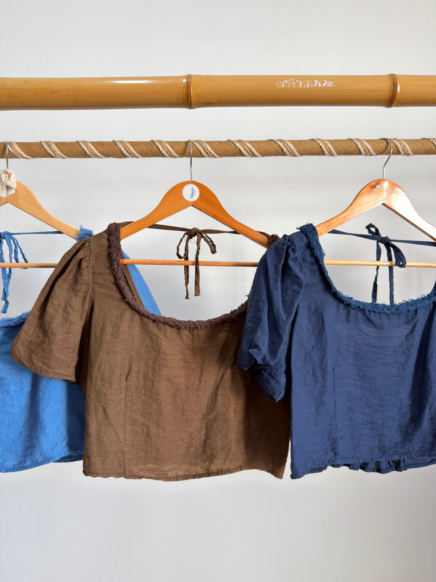 Blusa decote desfiado