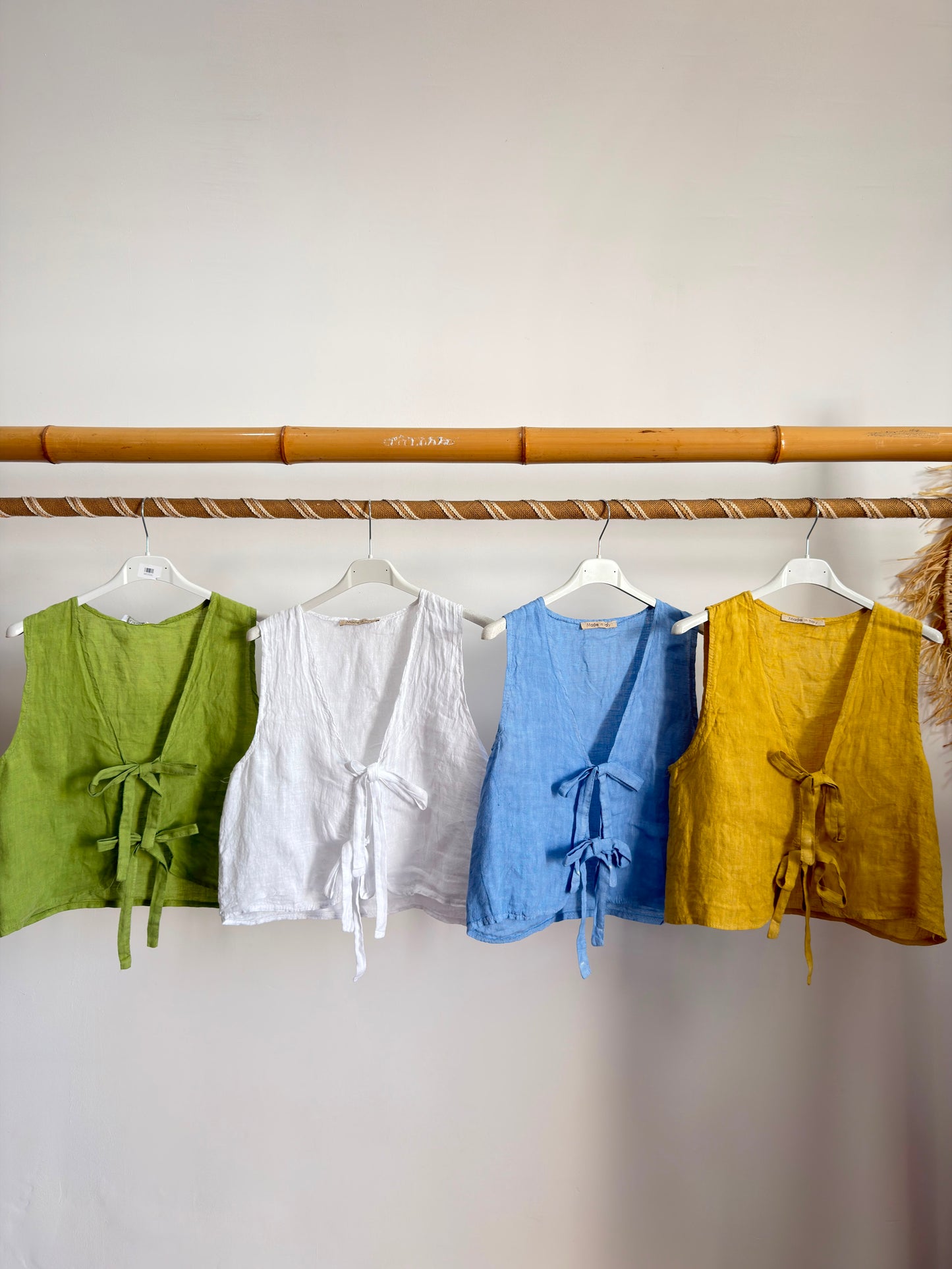 Blusa atilhos