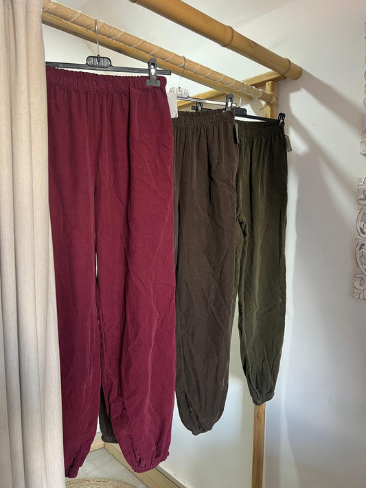 Calças com elástico