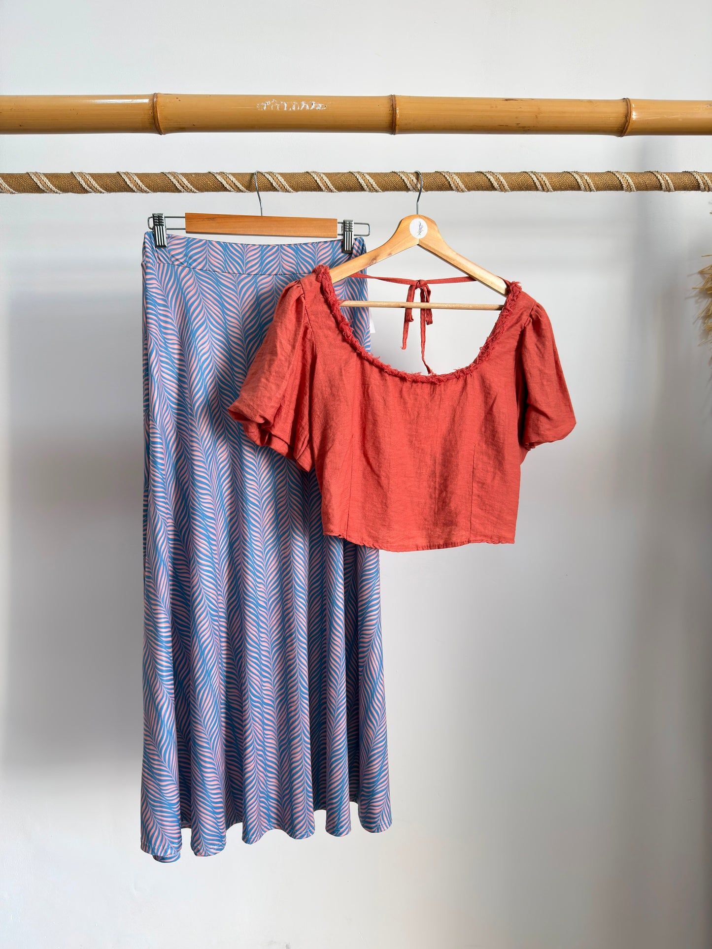 Blusa decote desfiado