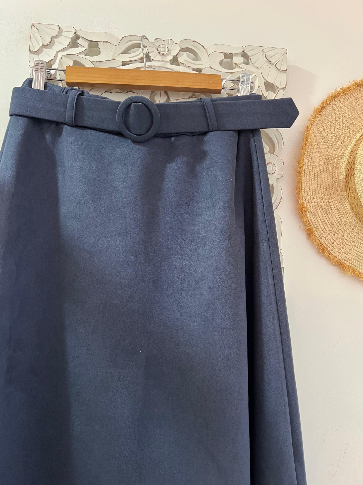 Saia com cinto